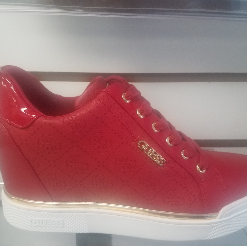 Guess Sneaker Wedges